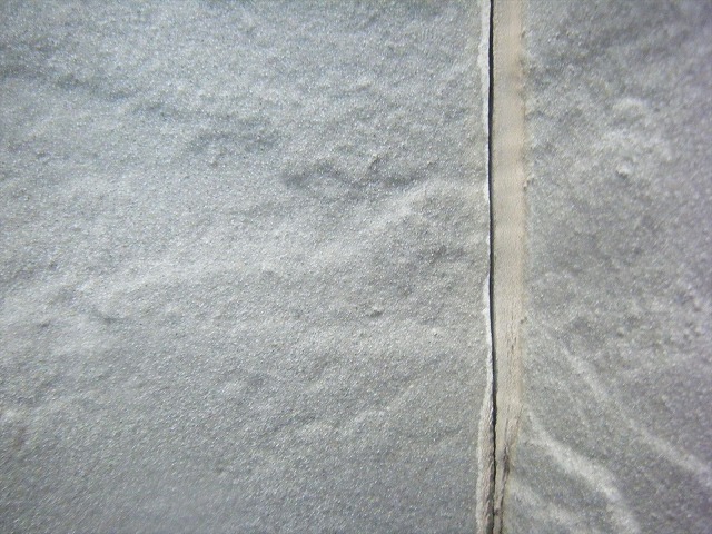 名東区で外回りの劣化がかなり進んでいて、シーリングからの雨漏りが怖いので早急に直したい